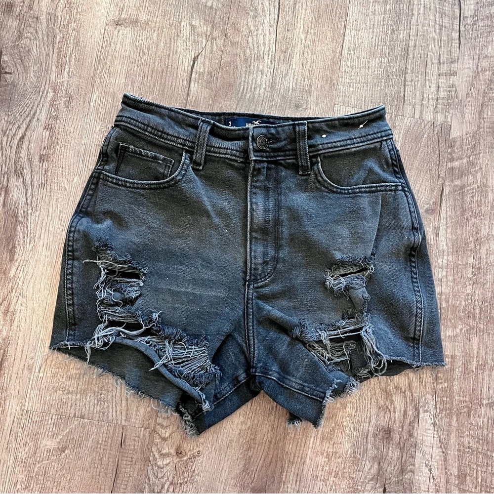 Hollister Black Distressed Jean Shorts curvy high rise vintage shorts sz. 3